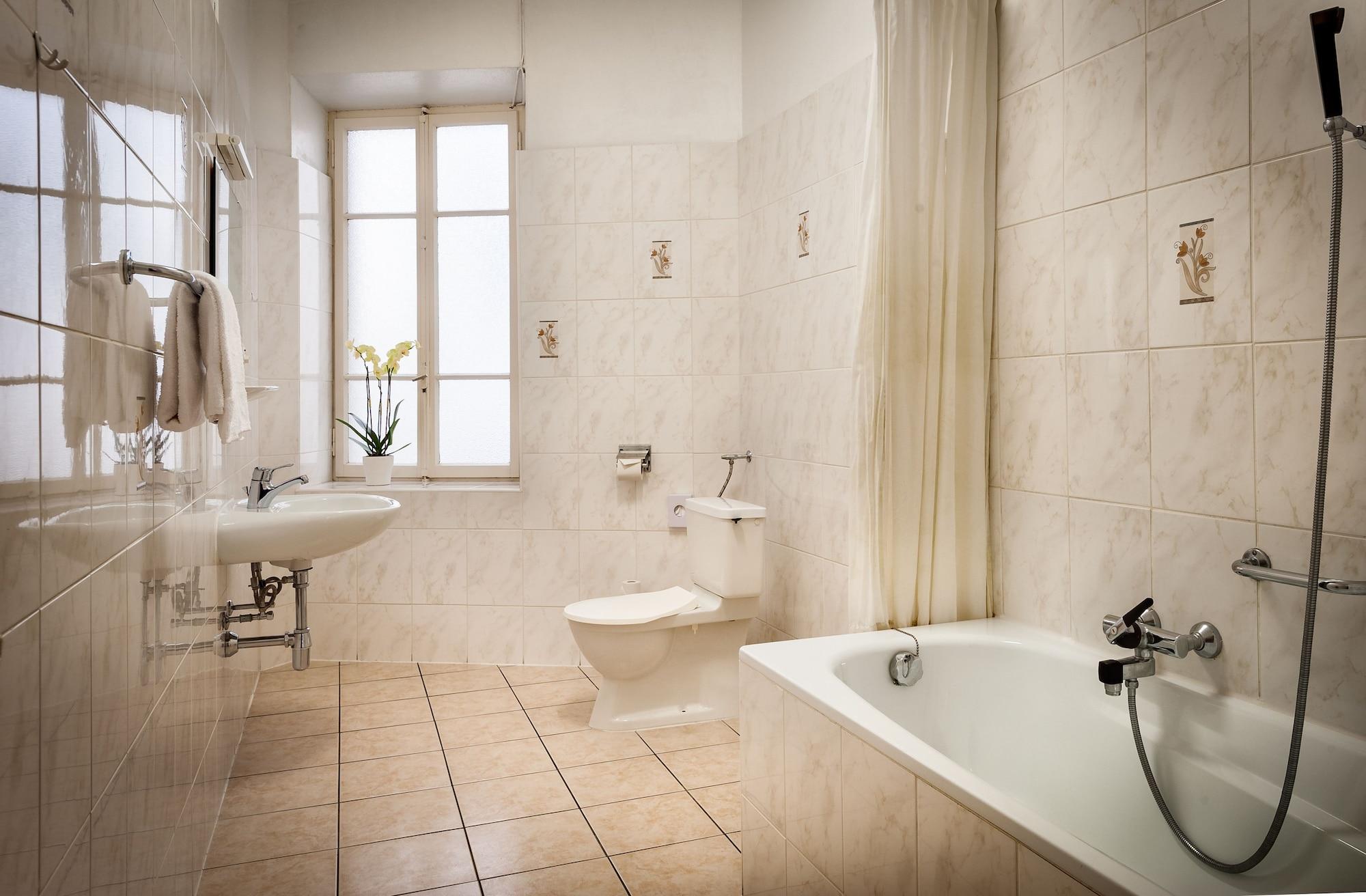 Easyrooms Dell'Angelo Locarno Exterior photo